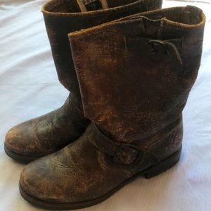 Frye brown women boots distressed leather